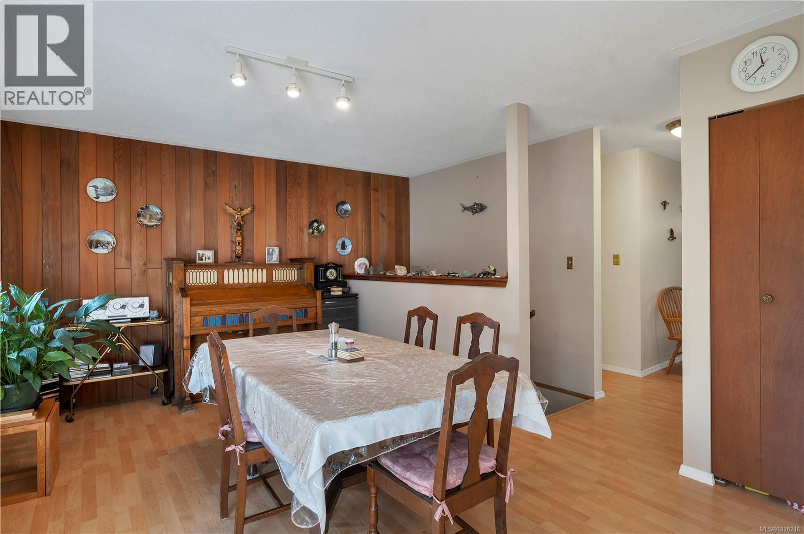 8906 Mclarey Ave, Black Creek, British Columbia  V9J 1A3 - Photo 10 - 1028246