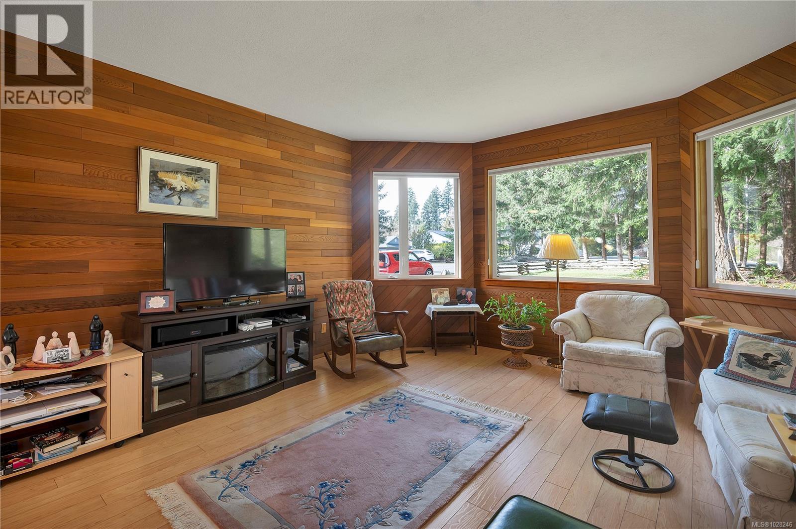 8906 Mclarey Ave, Black Creek, British Columbia  V9J 1A3 - Photo 19 - 1028246