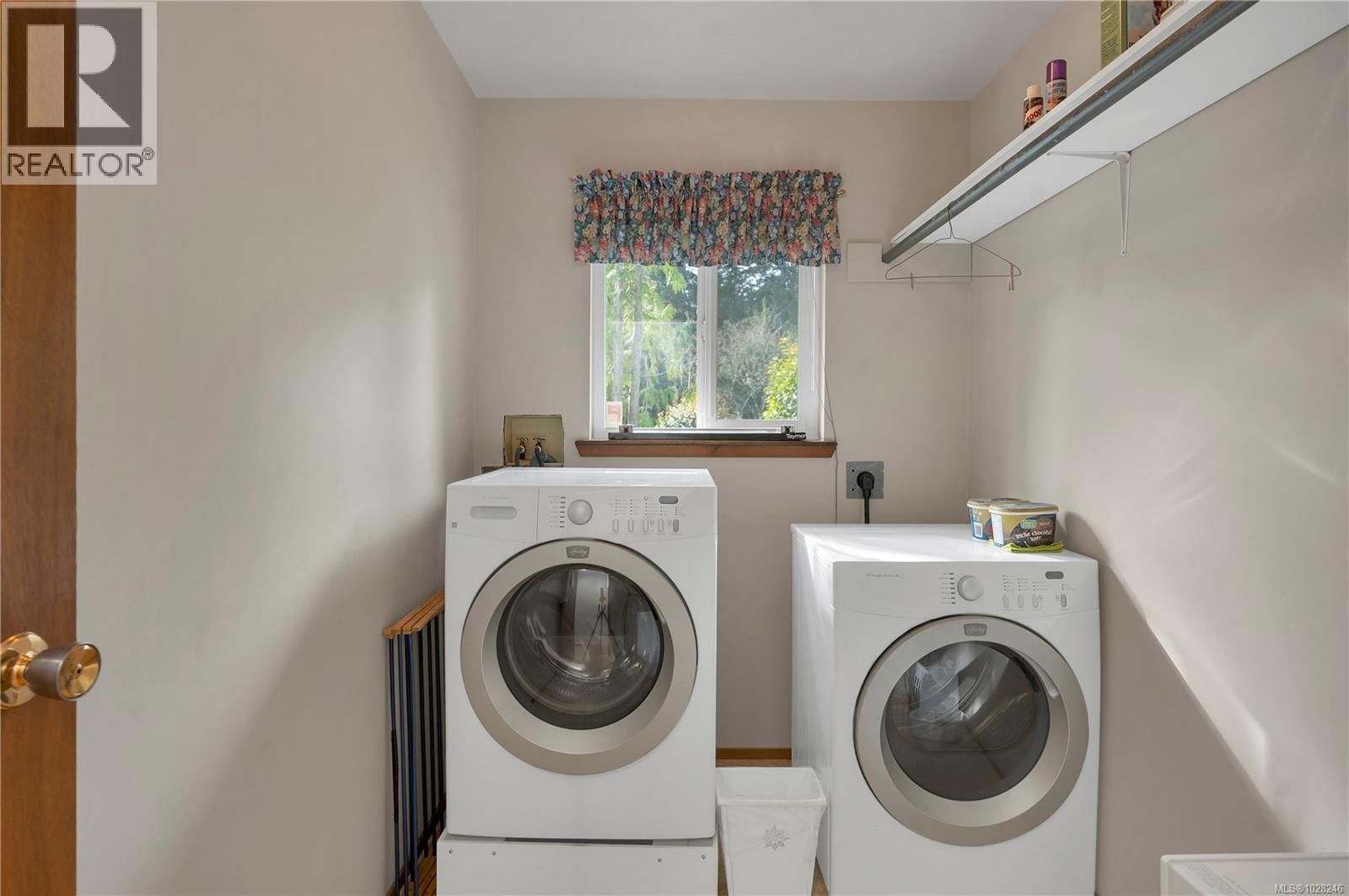 8906 Mclarey Ave, Black Creek, British Columbia  V9J 1A3 - Photo 31 - 1028246