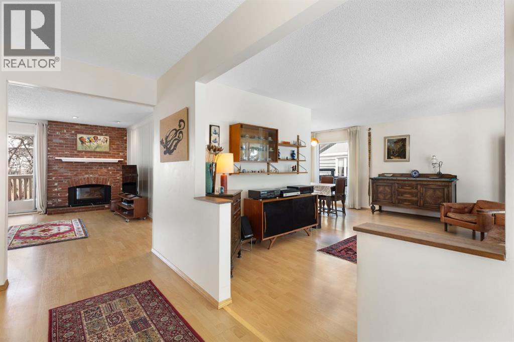 115 Midvalley Place Se, Calgary, Alberta  t2x 1k3 - Photo 4 - A2292940