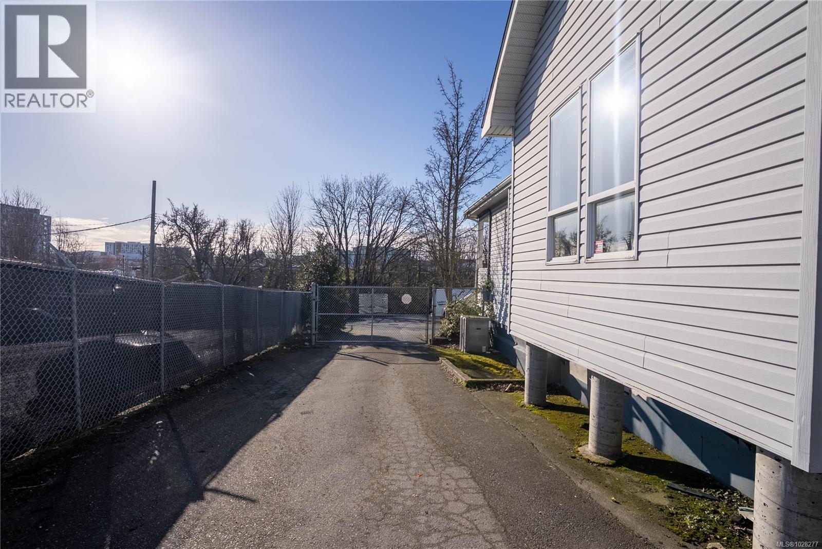 418 Alpha Terr, Victoria, British Columbia  V8Z 1B6 - Photo 21 - 1028277