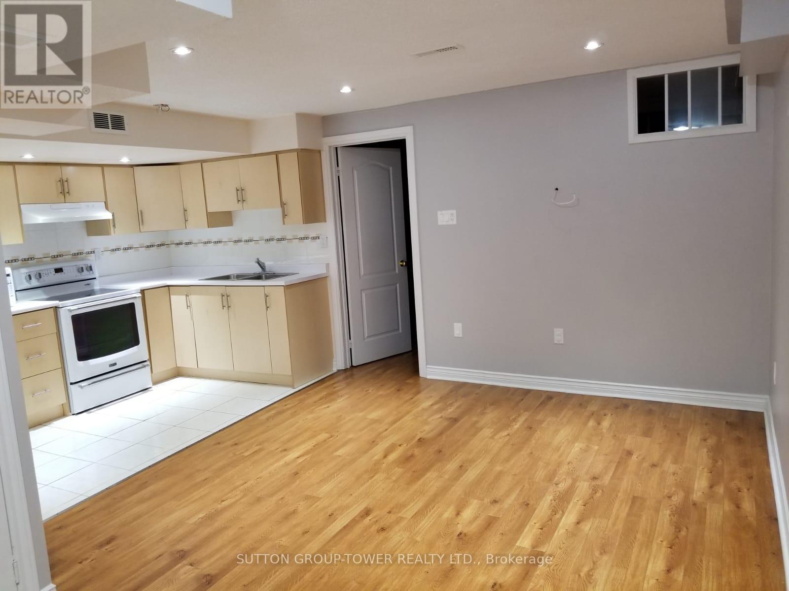 Bsmnt - 8 Penelope Street, Brampton, Ontario  L6P 3H7 - Photo 6 - W12878510