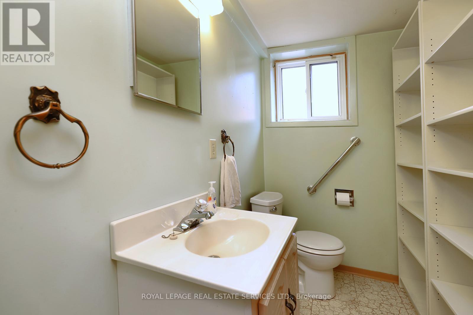 2671 Homelands Drive, Mississauga, Ontario  L5K 1H7 - Photo 22 - W12878528