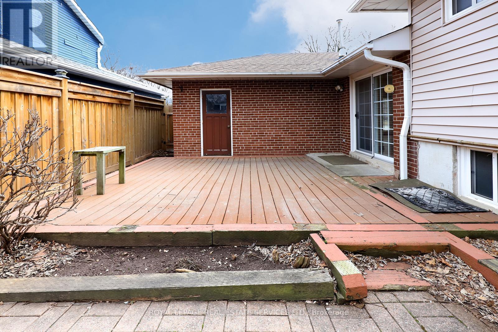 2671 Homelands Drive, Mississauga, Ontario  L5K 1H7 - Photo 25 - W12878528