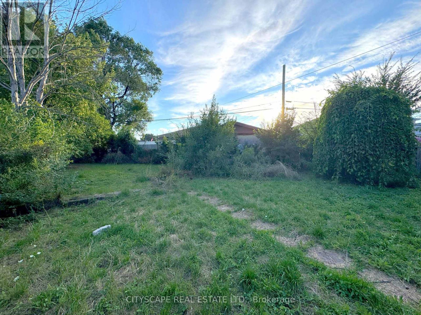 11 Melpham Court, Toronto, Ontario  M9V 2H2 - Photo 36 - W12878546