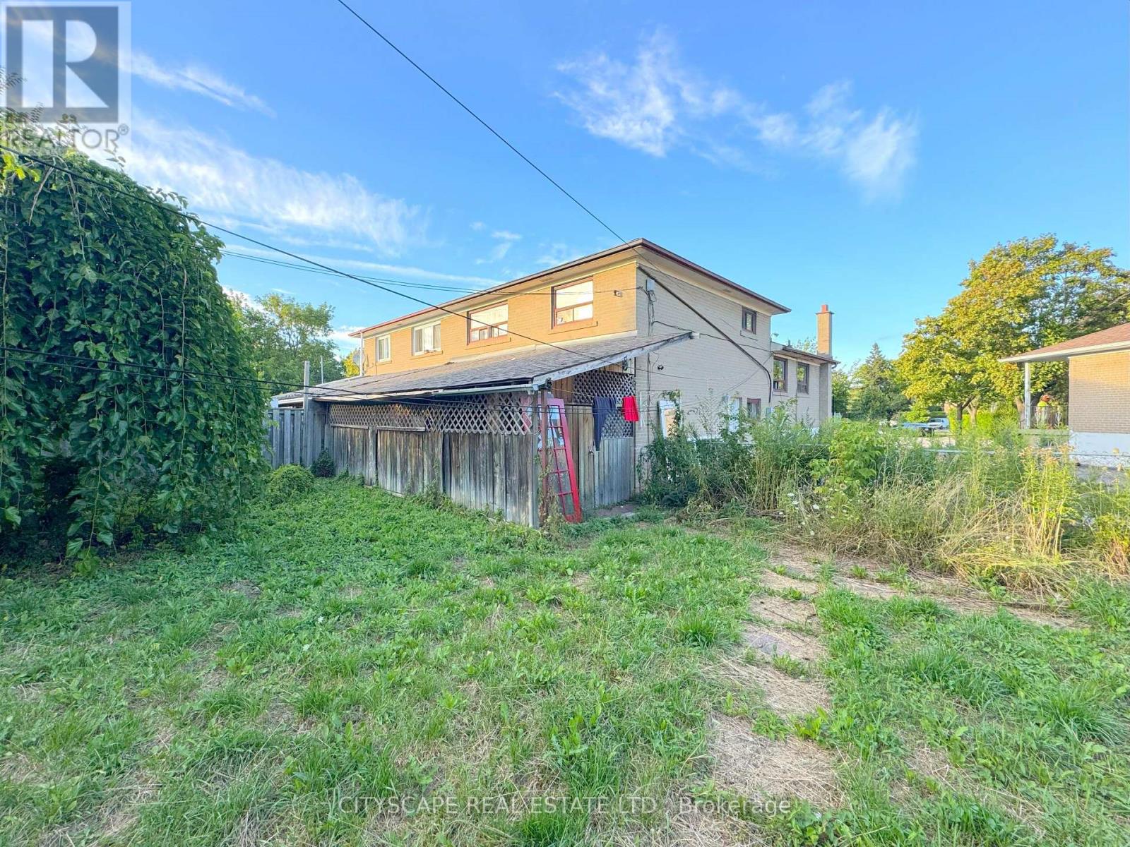 11 Melpham Court, Toronto, Ontario  M9V 2H2 - Photo 37 - W12878546