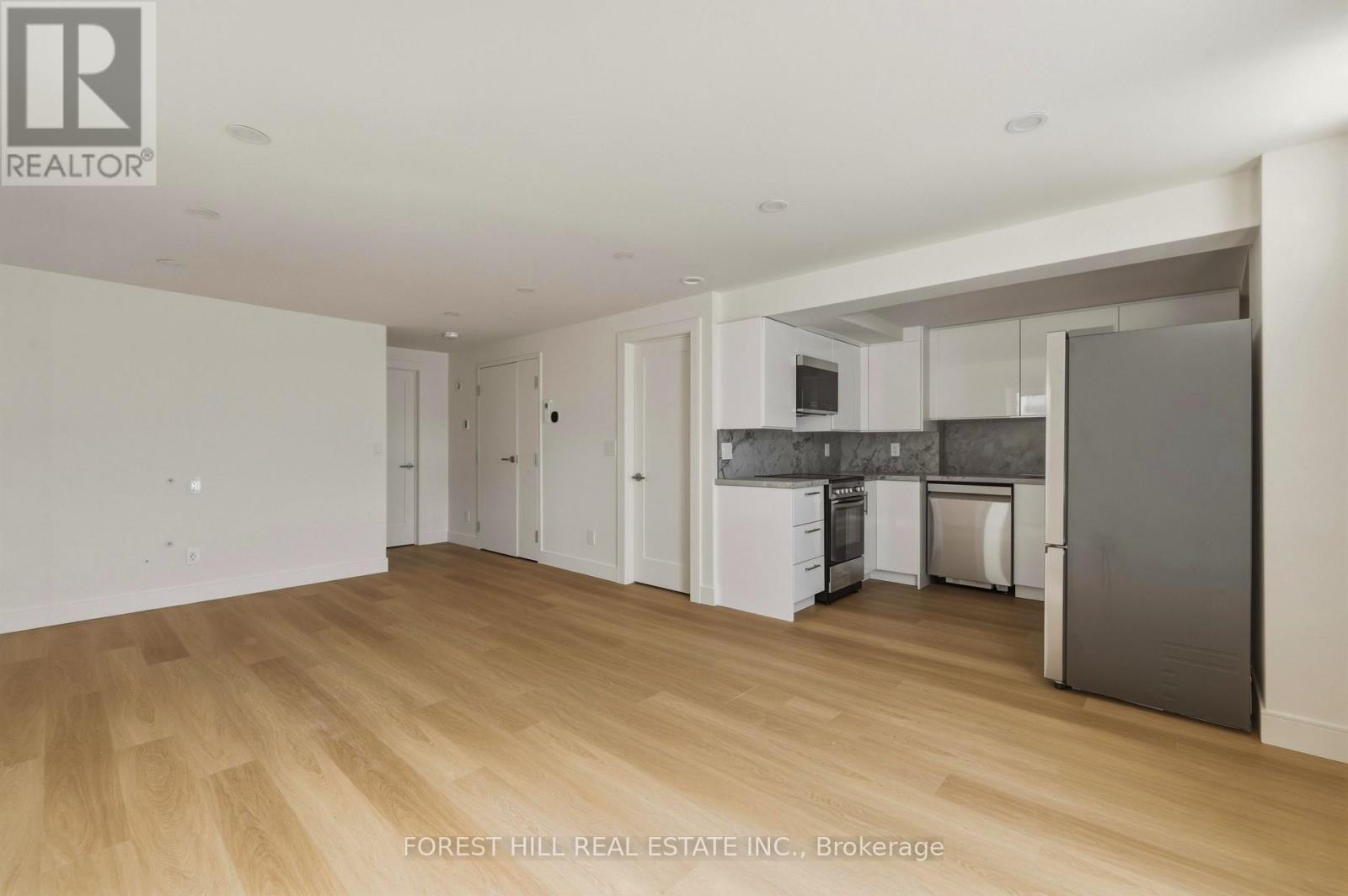 Lower - 250 Hallam Street, Toronto, Ontario  M6H 1Y1 - Photo 2 - W12878548