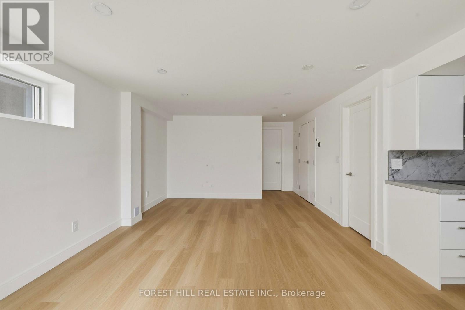 Lower - 250 Hallam Street, Toronto, Ontario  M6H 1Y1 - Photo 7 - W12878548