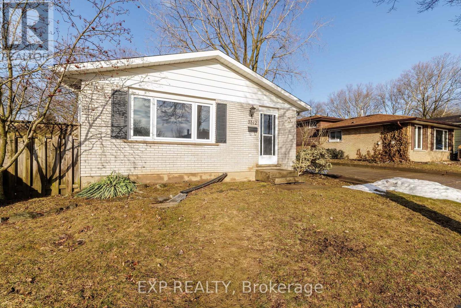 3312 Addison Avenue, Niagara Falls, Ontario  L2J 3L1 - Photo 4 - X12825982