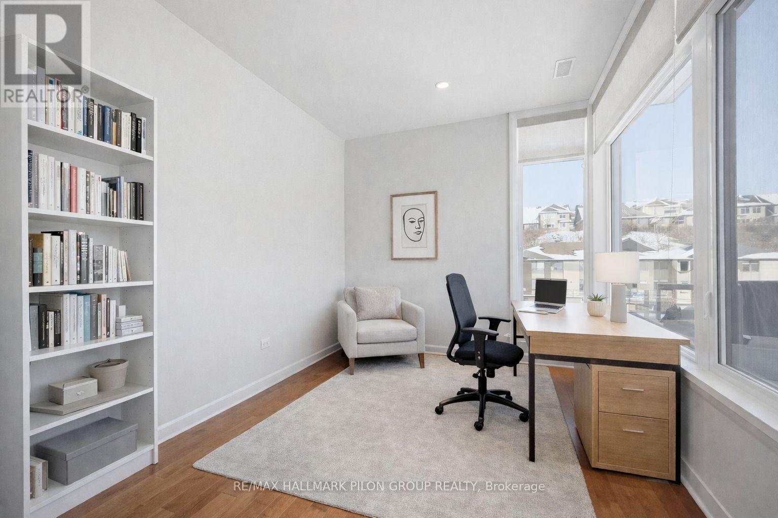 302 - 170 Boundstone Way, Ottawa, Ontario  K2T 0M8 - Photo 11 - X12760770