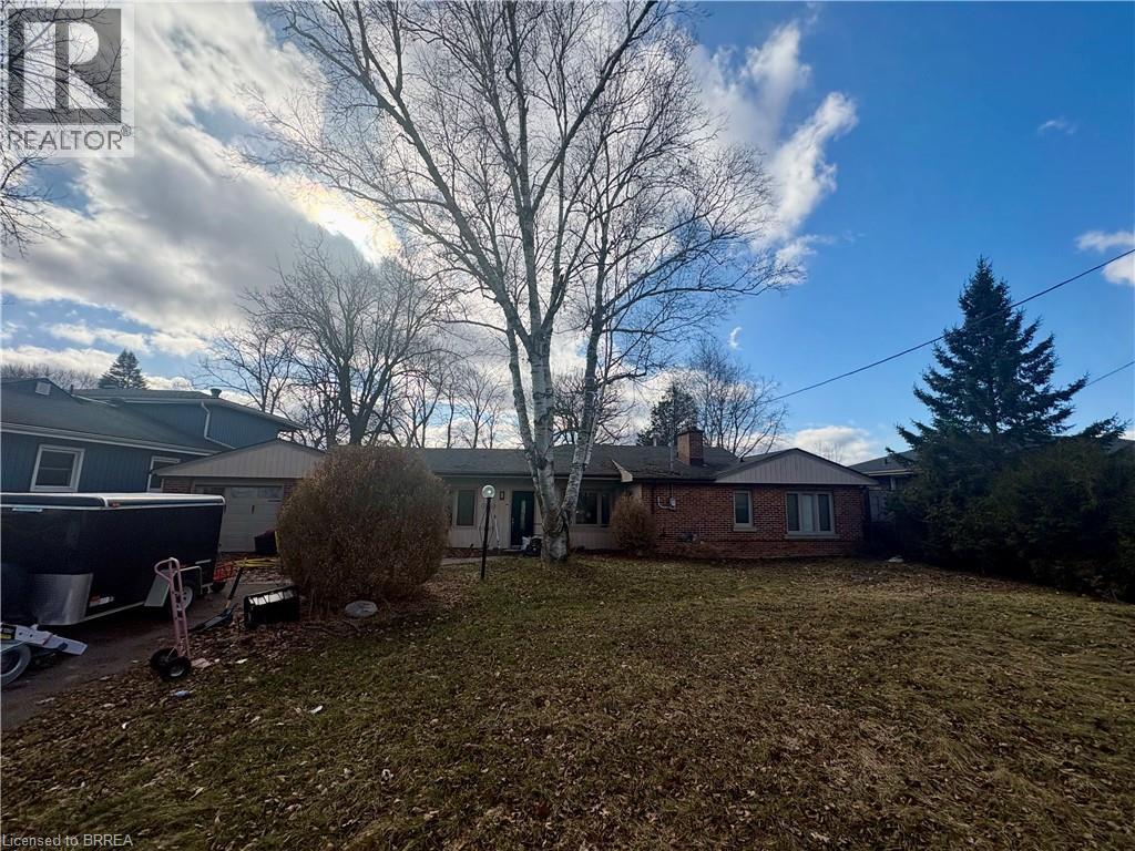 73 BLOSSOM Avenue, Brantford, Ontario