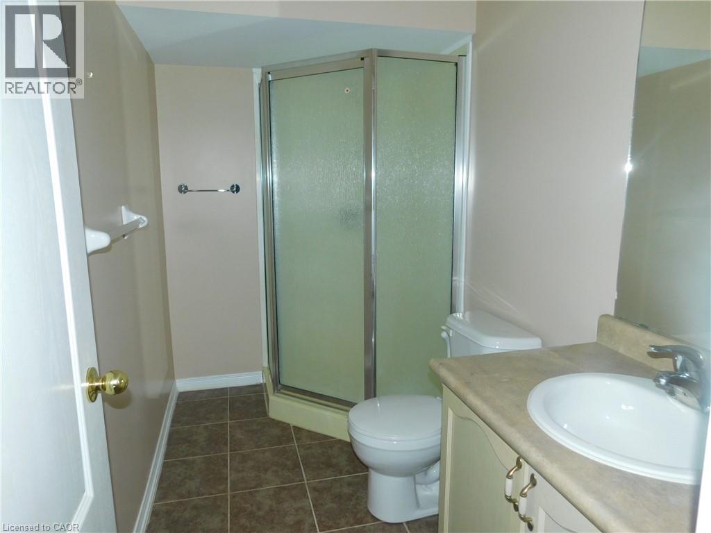 24 Kenyon Crescent Unit# 15, Grimsby, Ontario  L3M 5S4 - Photo 9 - 40811394