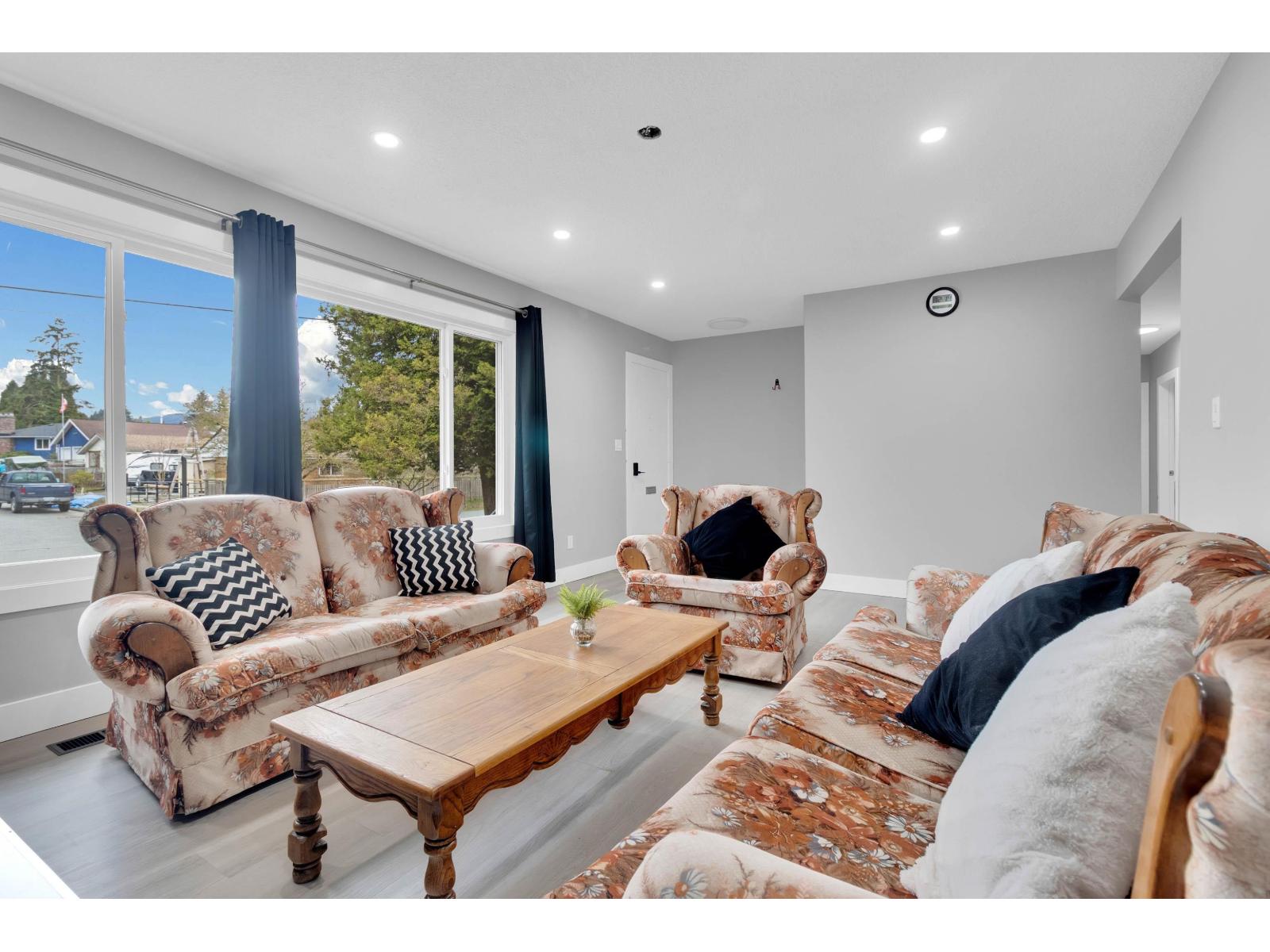 32140 Bueckert Avenue, Mission, British Columbia  V2V 1L4 - Photo 7 - R3098406