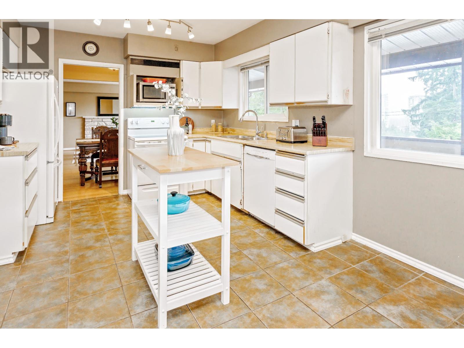 3361 Viewmount Place, Port Moody, British Columbia  V3H 2L6 - Photo 7 - R3099350