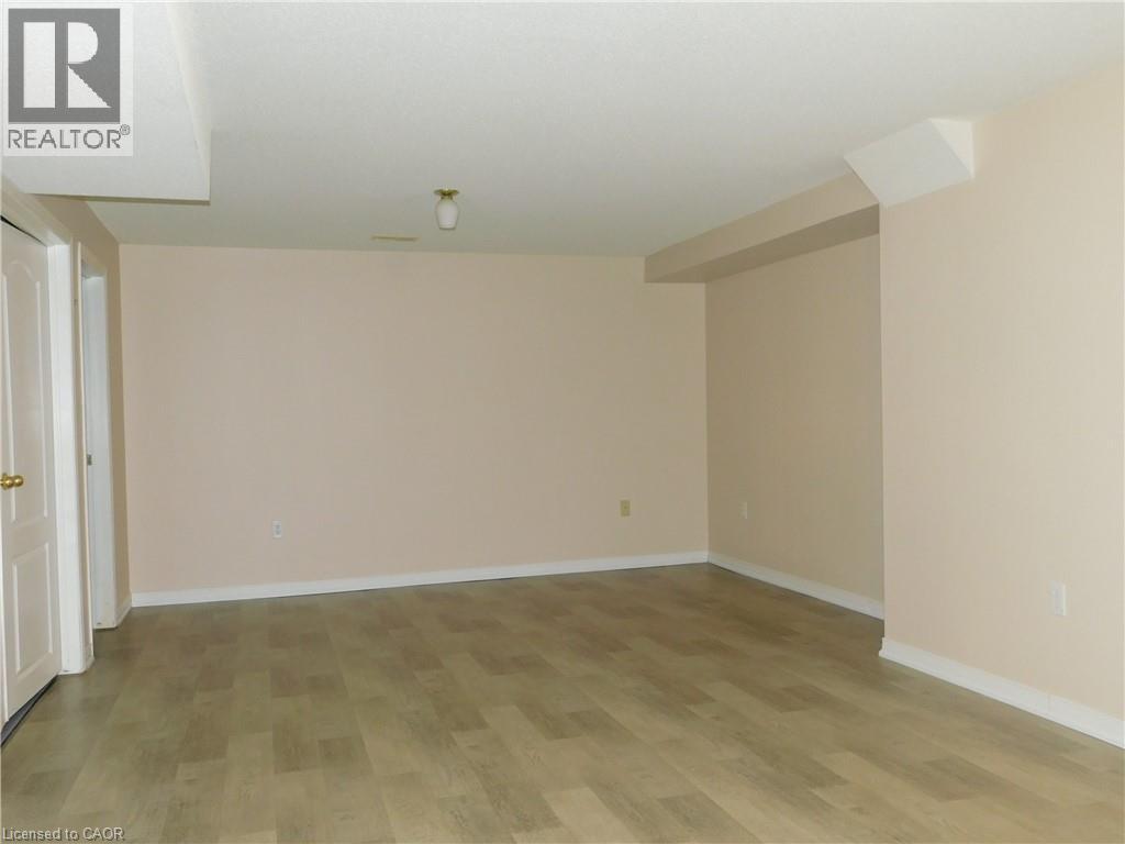 24 Kenyon Crescent Unit# 15, Grimsby, Ontario  L3M 5S4 - Photo 10 - 40811394