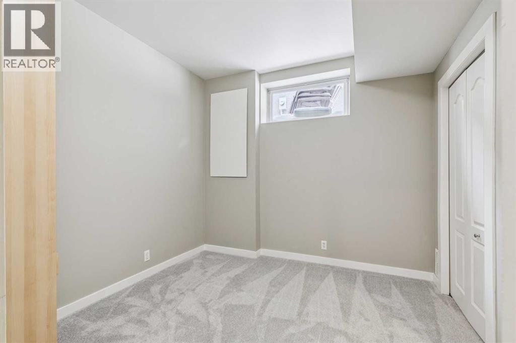 63 Evergreen Heights Sw, Calgary, Alberta  Y2Y 3A6 - Photo 41 - A2288146