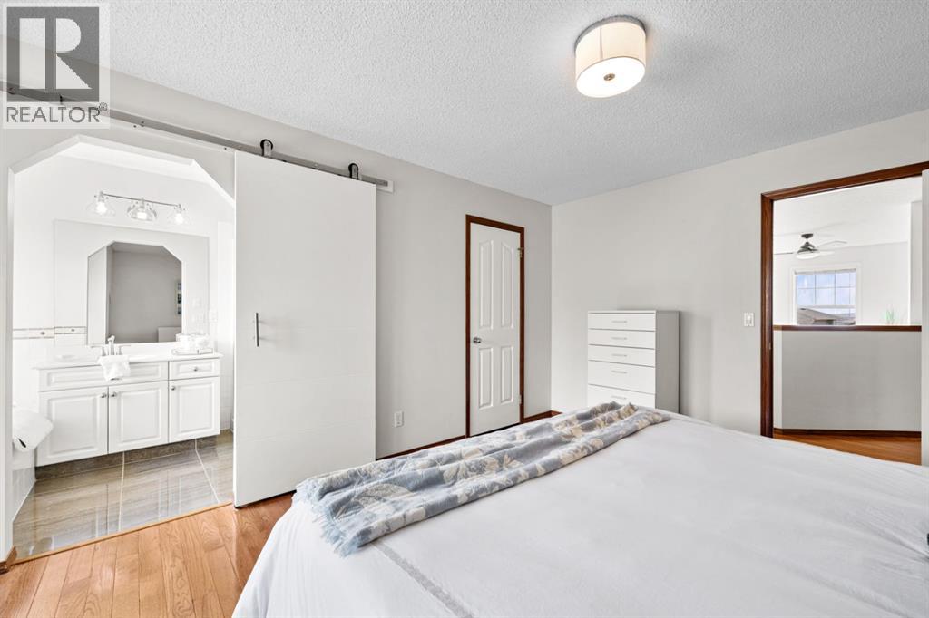 18 Gleneagles View, Cochrane, Alberta  T4C 1N9 - Photo 21 - A2291305