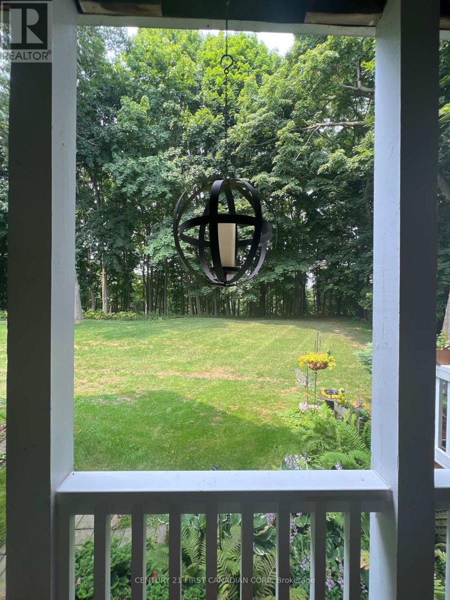 10 - 374 Front Street, Central Elgin, Ontario  N5L 1E9 - Photo 33 - X12674092