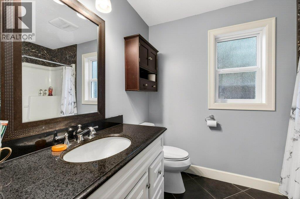 1 Wolfe Street, Sicamous, British Columbia  V0E 2V1 - Photo 47 - 10379041