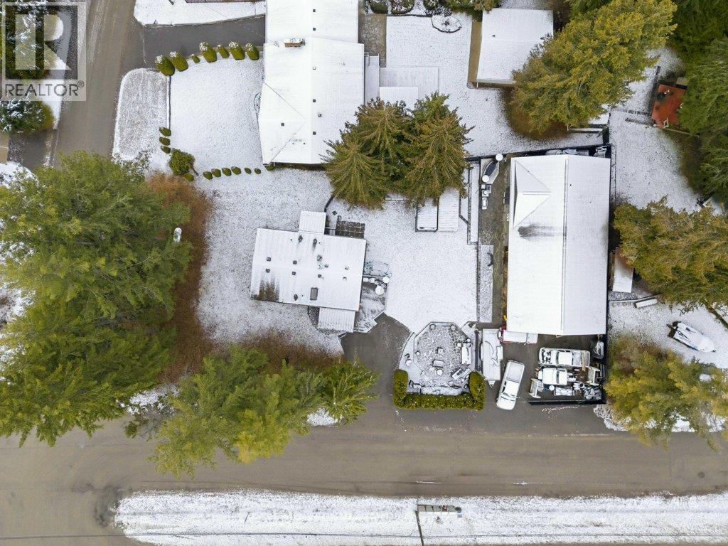 1 Wolfe Street, Sicamous, British Columbia  V0E 2V1 - Photo 6 - 10379041