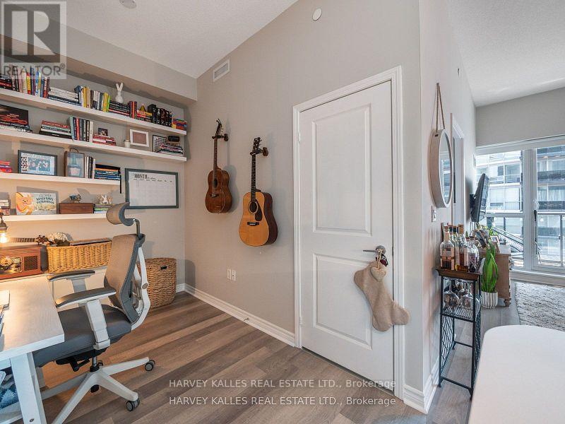 1710 - 39 Annie Craig Drive, Toronto, Ontario  M8V 0A3 - Photo 6 - W12878444