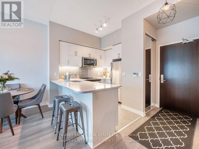 1710 - 39 Annie Craig Drive, Toronto, Ontario  M8V 0A3 - Photo 3 - W12878444