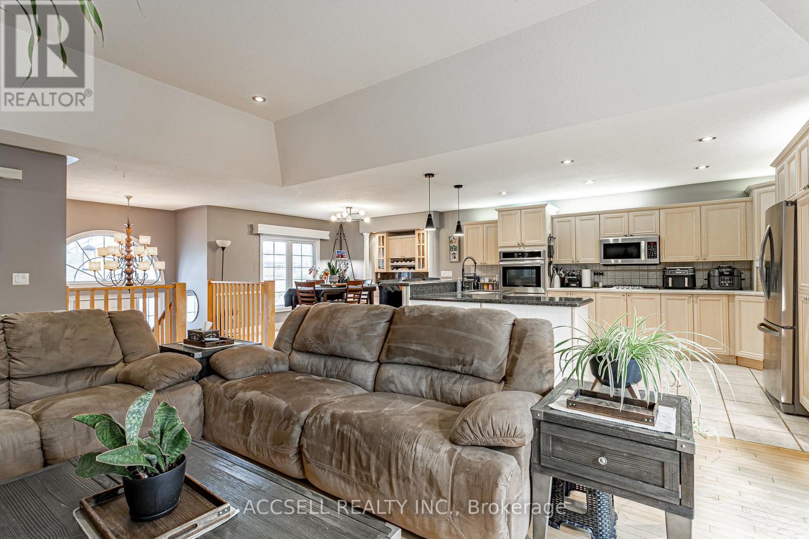 439 Broadway Street, Tillsonburg, Ontario  N4G 3S8 - Photo 14 - X12878552