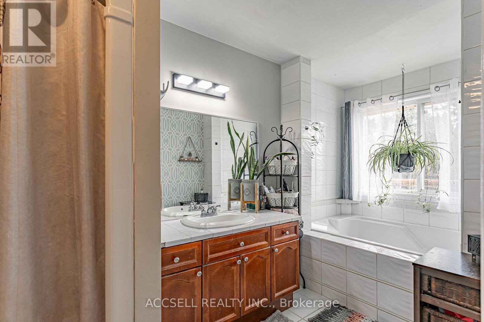 439 Broadway Street, Tillsonburg, Ontario  N4G 3S8 - Photo 19 - X12878552