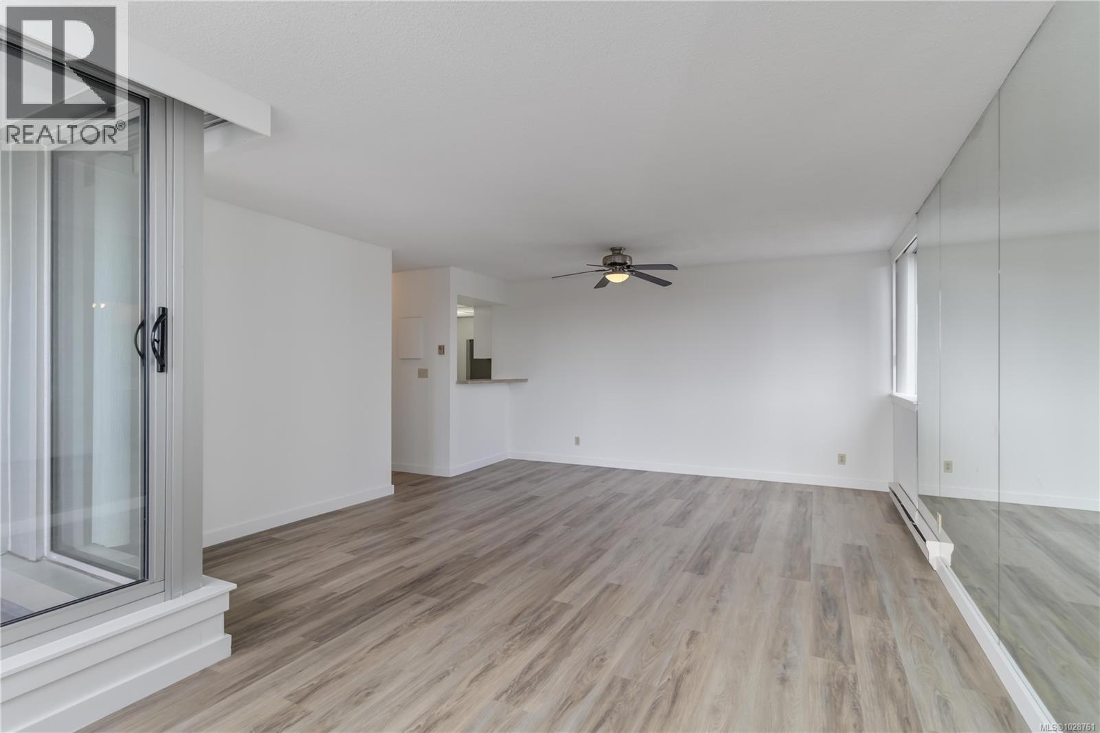 706 325 Maitland St, Victoria, British Columbia  V9A 7G7 - Photo 5 - 1028761