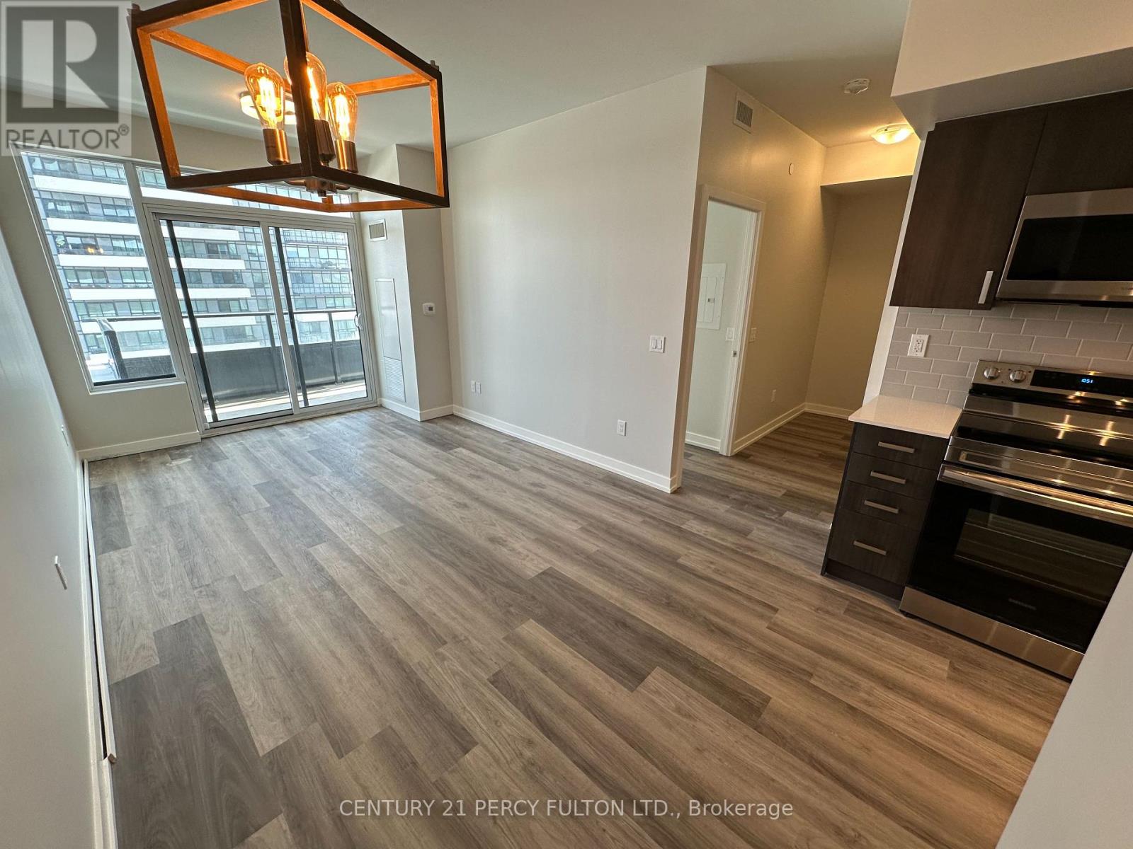 1706 - 1435 Celebration Drive, Pickering, Ontario  L1W 0C4 - Photo 1 - E12878614