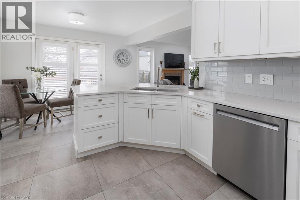 4021 Mountain Street, Beamsville, Ontario  L0R 1B7 - Photo 14 - 40811981