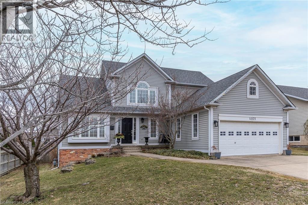 4021 Mountain Street, Beamsville, Ontario  L0R 1B7 - Photo 2 - 40811981