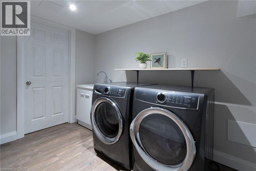 4021 Mountain Street, Beamsville, Ontario  L0R 1B7 - Photo 28 - 40811981