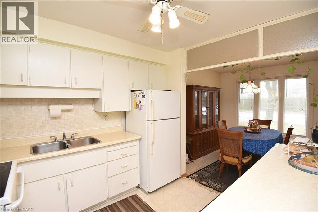 8 Bala Place, Hamilton, Ontario  L9C 4Y5 - Photo 11 - 40811980