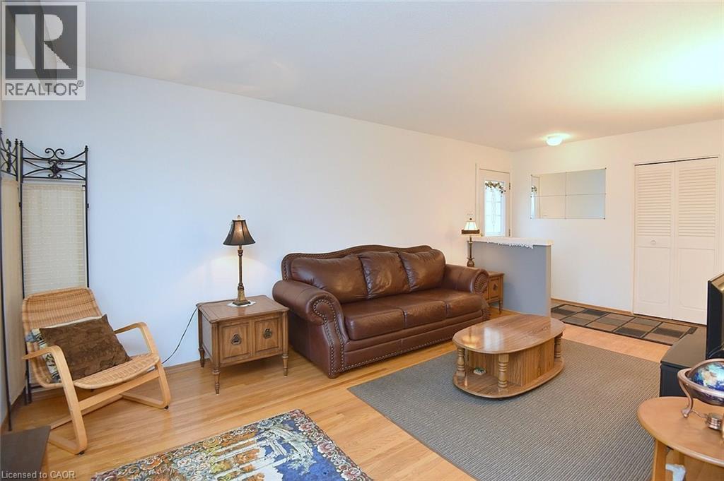 8 Bala Place, Hamilton, Ontario  L9C 4Y5 - Photo 5 - 40811980