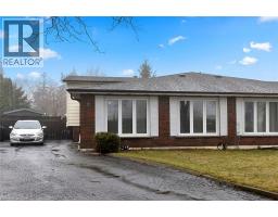 8 BALA Place, Hamilton, Ontario
