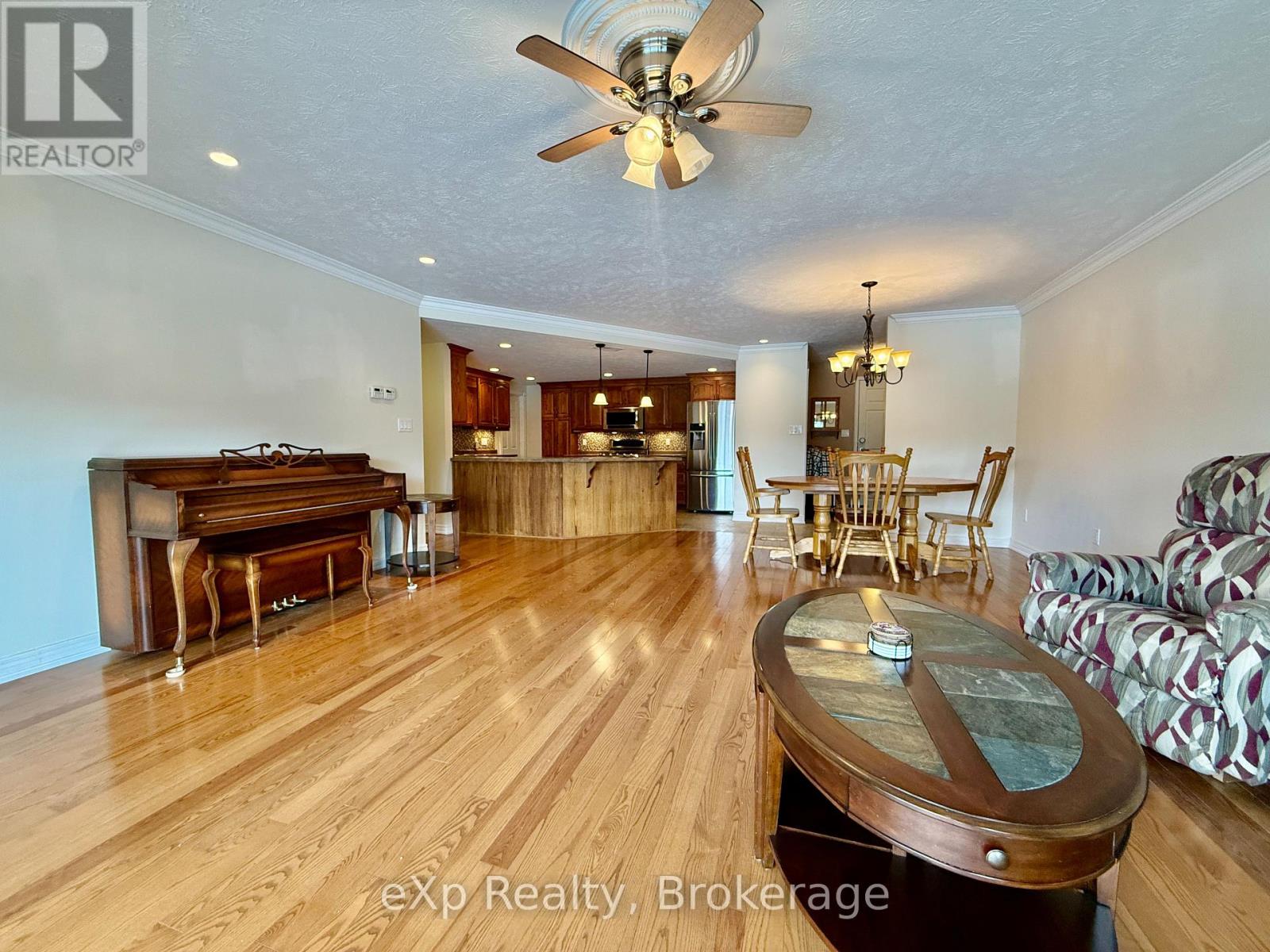 203 - 125 William Street, Brockton, Ontario  N0G 2V0 - Photo 11 - X12878616