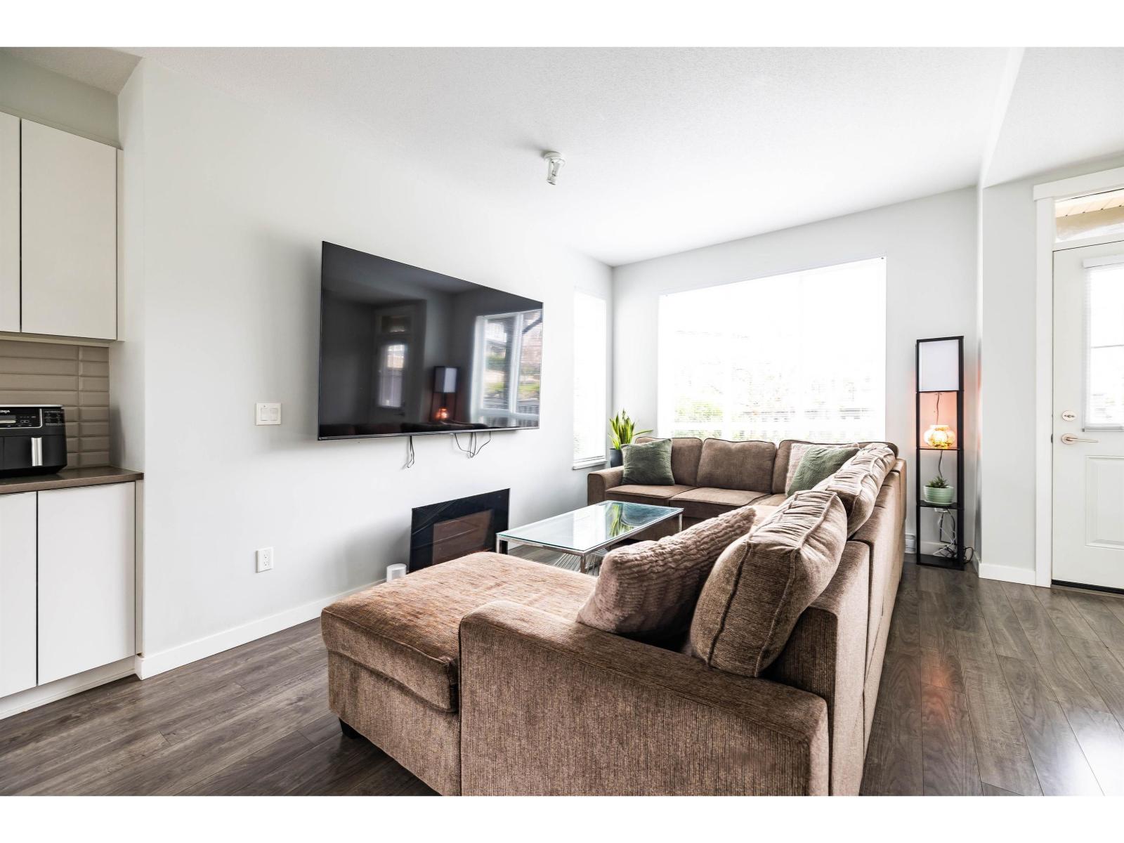 114 30930 Westridge Place, Abbotsford, British Columbia  V2T 0H6 - Photo 3 - R3098913