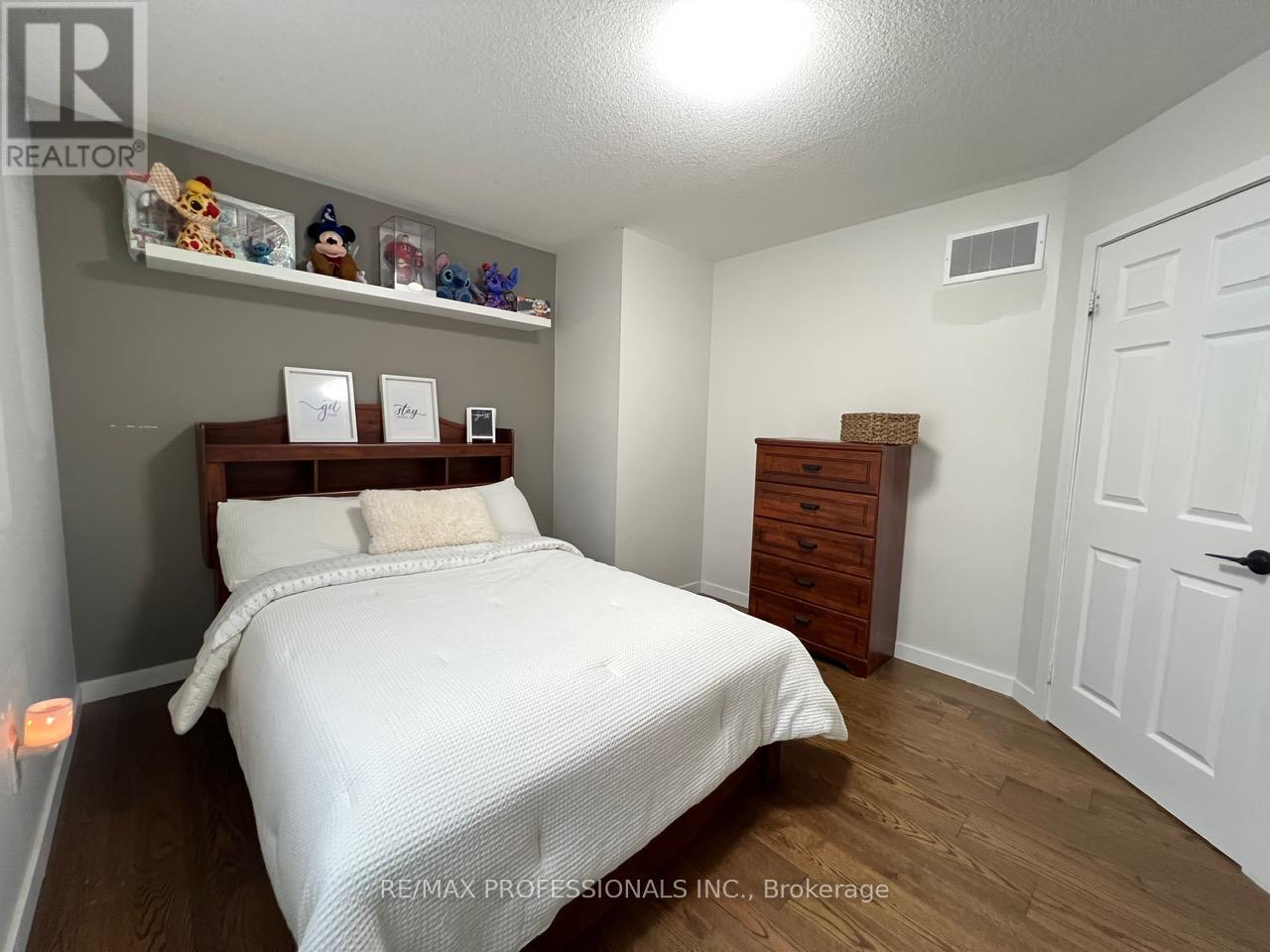 49 Liberty Crescent, Bradford West Gwillimbury, Ontario  L3Z 0P5 - Photo 32 - N12878612