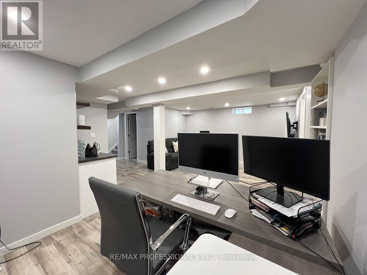 49 Liberty Crescent, Bradford West Gwillimbury, Ontario  L3Z 0P5 - Photo 44 - N12878612