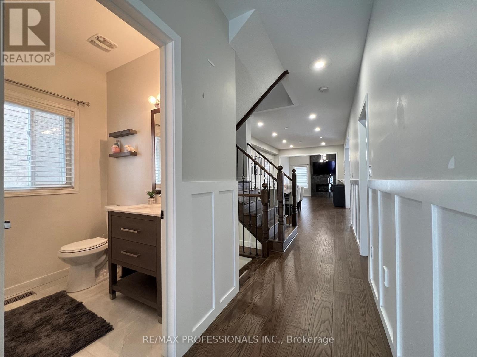 49 Liberty Crescent, Bradford West Gwillimbury, Ontario  L3Z 0P5 - Photo 7 - N12878612