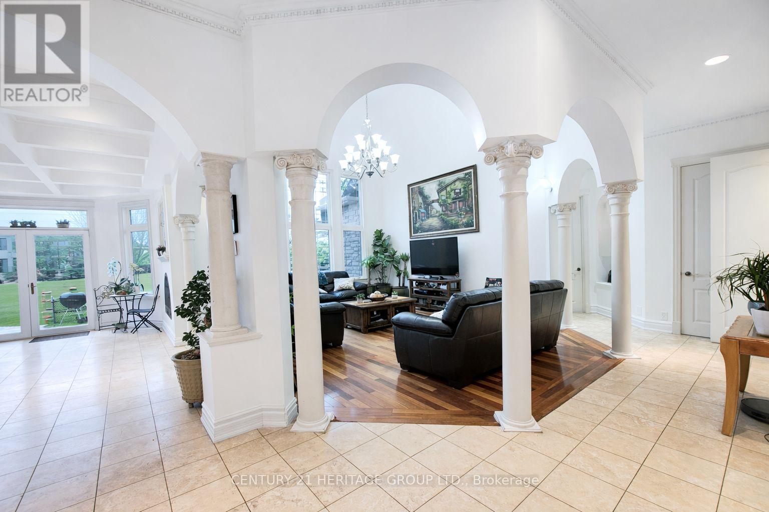 12 Prince Adam Court, King, Ontario  L7B 1M1 - Photo 12 - N12878618