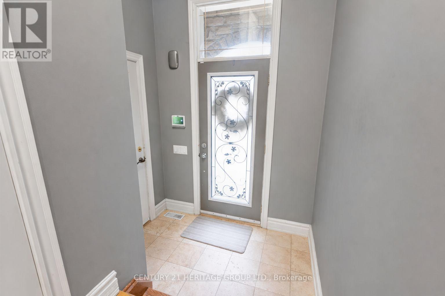 12 Prince Adam Court, King, Ontario  L7B 1M1 - Photo 33 - N12878618