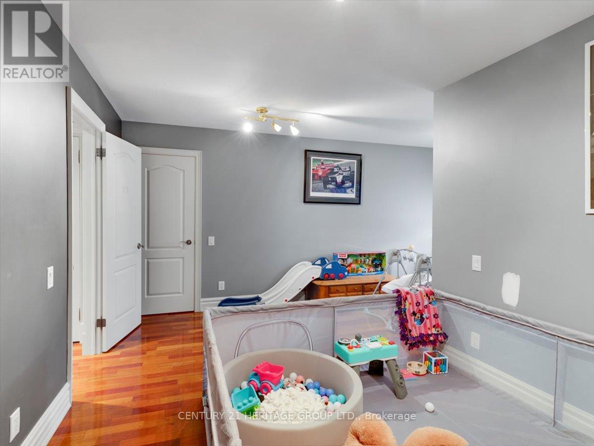 12 Prince Adam Court, King, Ontario  L7B 1M1 - Photo 36 - N12878618