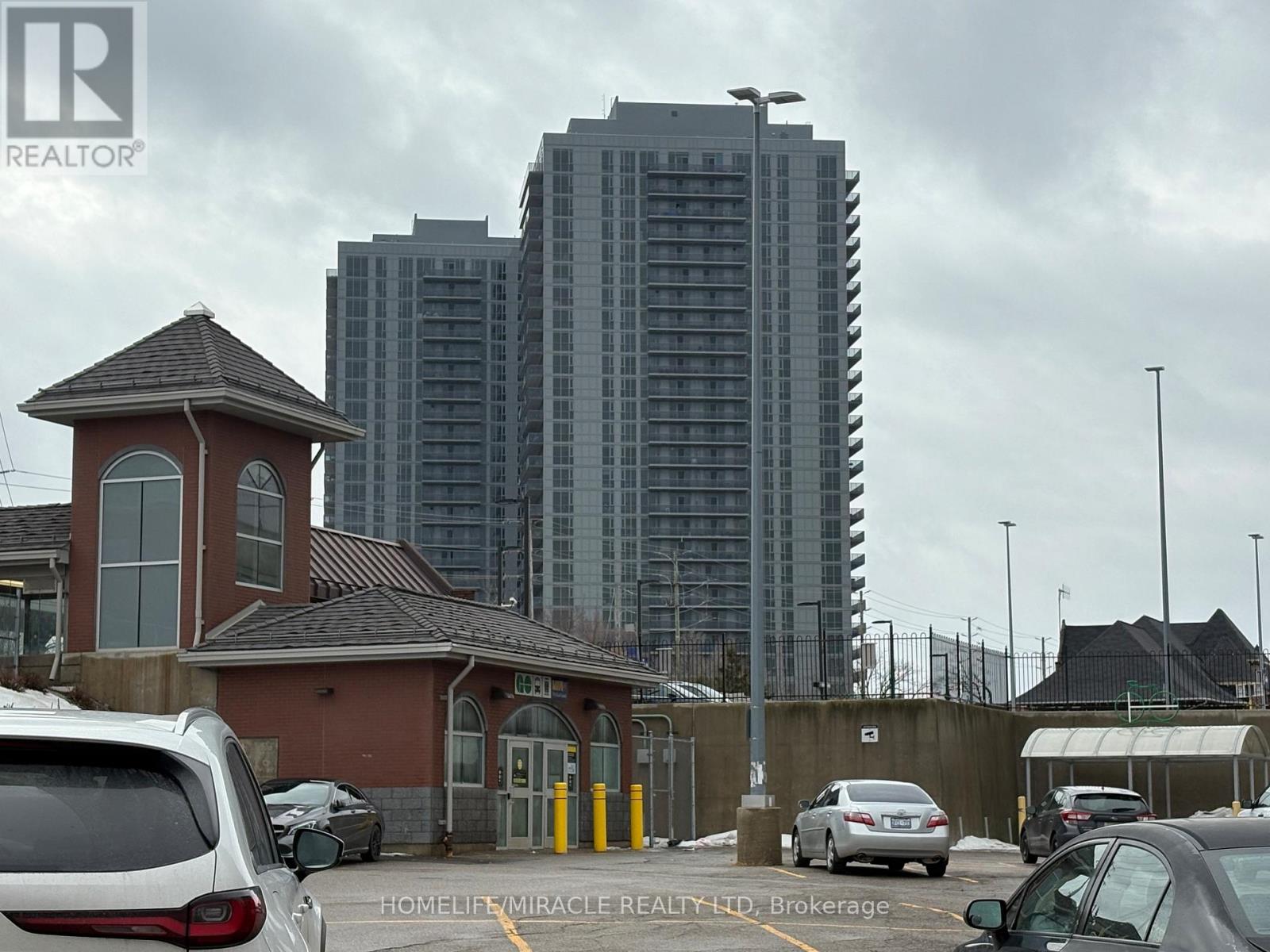 3 - 135 Main Street N, Brampton, Ontario  L6X 1M9 - Photo 20 - W12878580