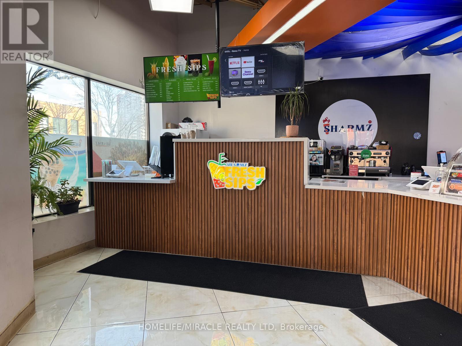 3 - 135 Main Street N, Brampton, Ontario  L6X 1M9 - Photo 3 - W12878580