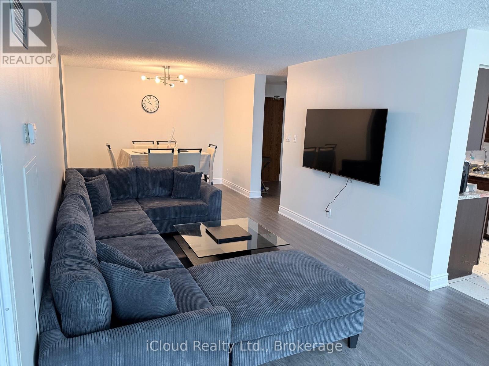 1509 - 156 Enfield Place, Mississauga, Ontario  L5B 4L8 - Photo 5 - W12878596