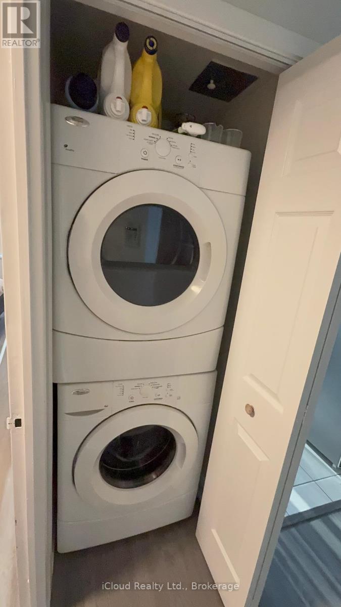 1509 - 156 Enfield Place, Mississauga, Ontario  L5B 4L8 - Photo 7 - W12878596