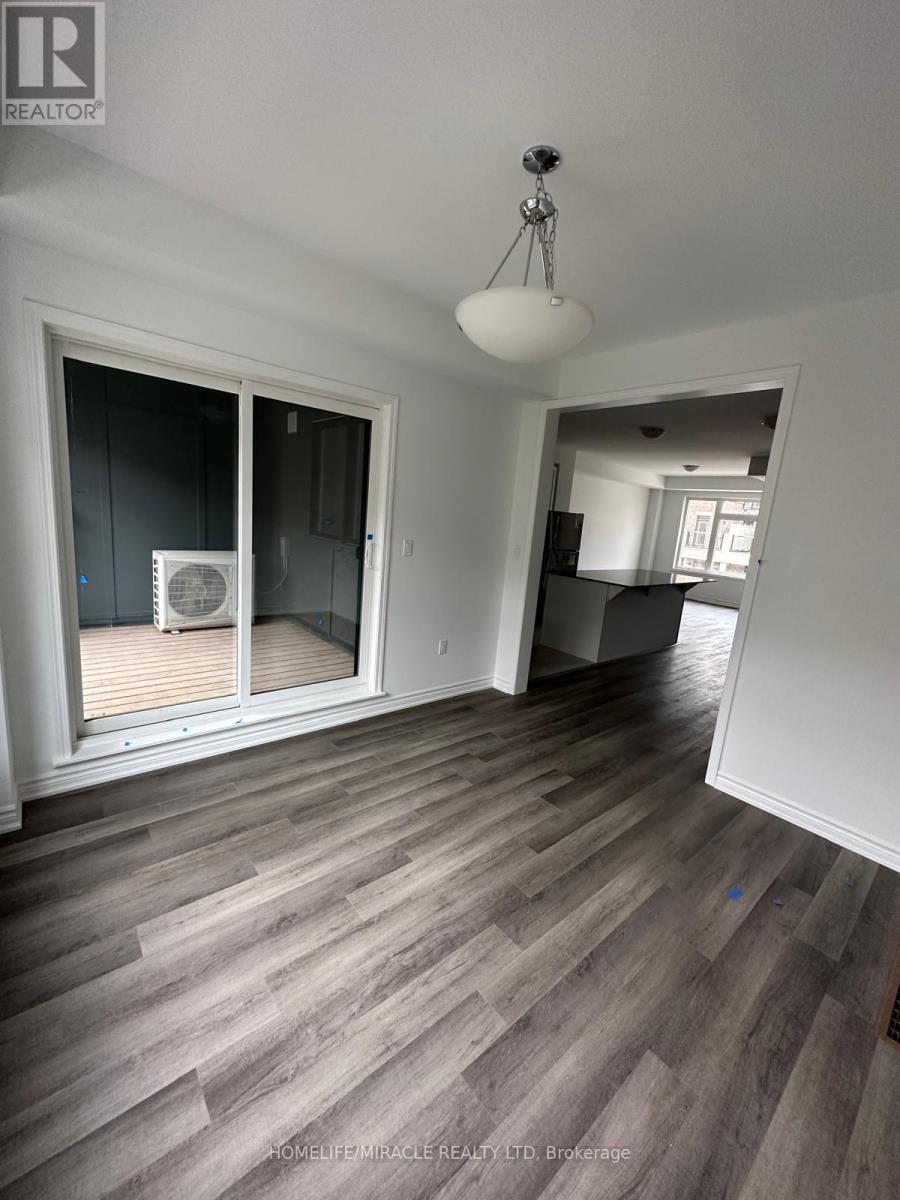 232 Keppel Circle, Brampton, Ontario  L7A 5K3 - Photo 8 - W12878606