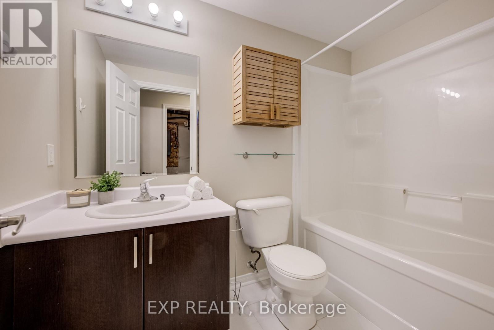 A - 246 Westmeadow Drive, Kitchener, Ontario  N2N 0A1 - Photo 18 - X12878586